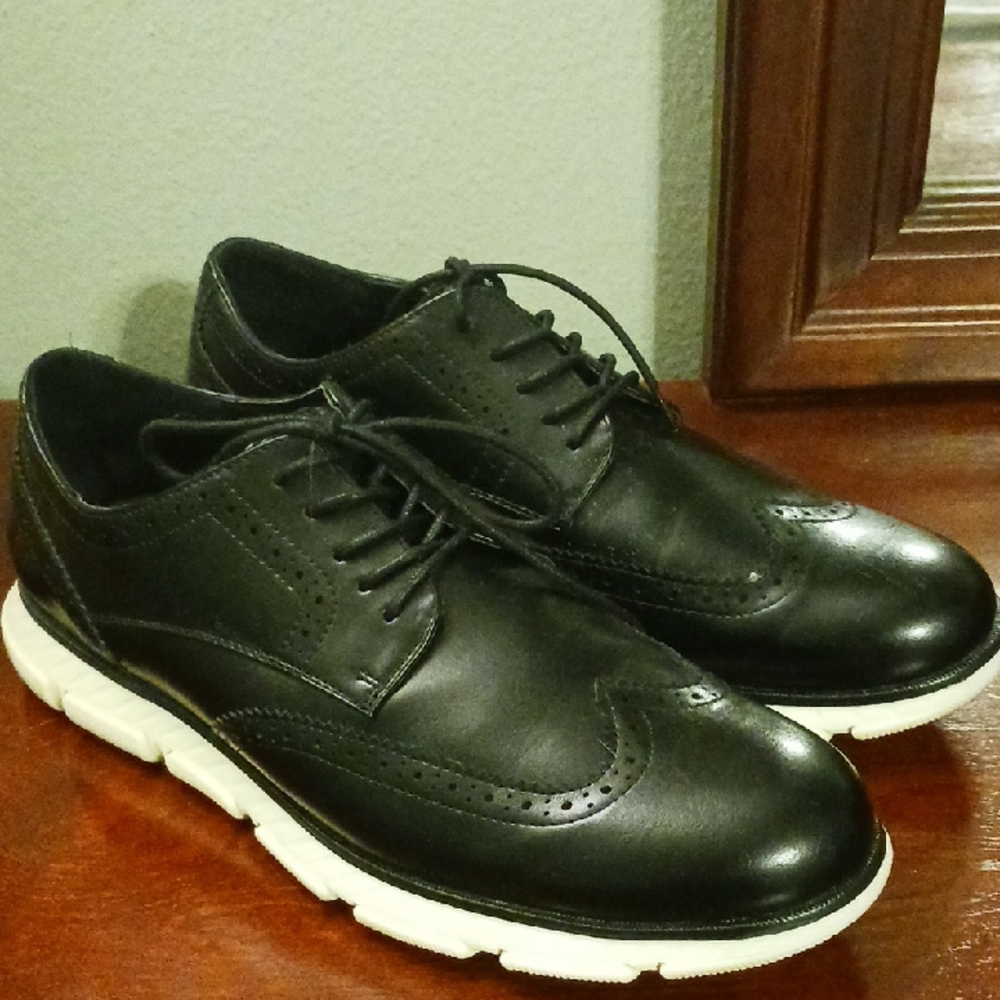 Men's Black Leather Dress Shoes